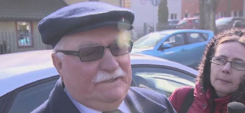 Lech Wałęsa: Jak patrzę na te papierki, to nieźle to zrobili