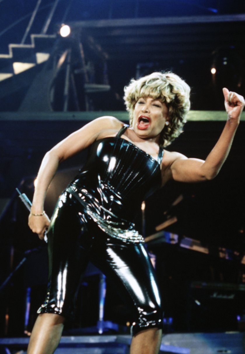 Tina Turner na scenie w lateksie