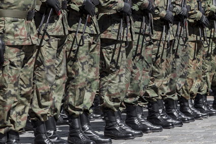 Do tysięcy szkół wkroczą żołnierze. Wojsko rusza ze specjalnym programem