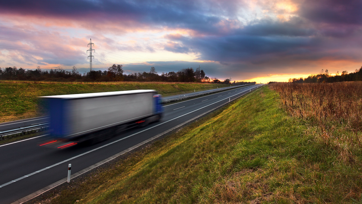 Do 14 lipca br. Generalna Dyrekcja Dróg Krajowych i Autostrad w Rzeszowie przedłużyła termin na składanie ofert w przetargu na dzierżawę siedmiu Miejsc Obsługi Podróżnych (MOP) przy podkarpackim odcinku autostrady A4.