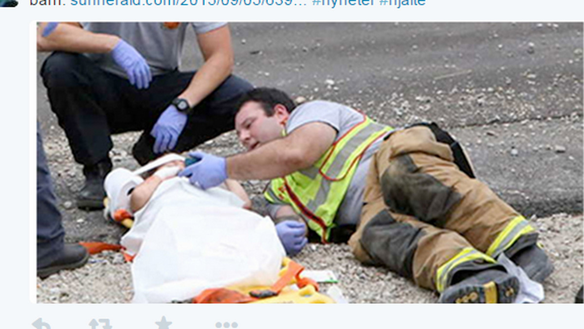 Ten strażak został już okrzyknięty bohaterem, po tym, jak użył swojego telefonu, aby uspokoić dziecko ranne w wypadku samochodowym - podaje "Mirror".