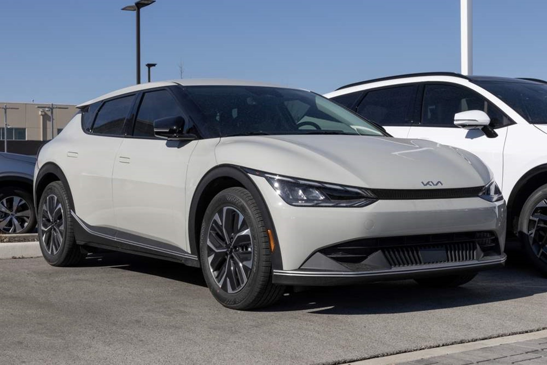 Kia EV6 je medzi zlodejmi „najpopulárnejší“ elektromobil, no aj tak ide o zanedbateľné čísla.