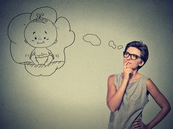 Wydłuża się droga Polek do macierzyństwa...