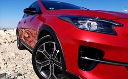 Kia, Skoda, Mazda, Honda i Peugeot skradły show. Oto najbardziej długowieczne i najładniejsze samochody