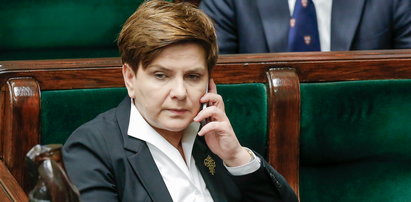 Nieprzyjemny telefon do premier Szydło. Złe wieści dla PiS