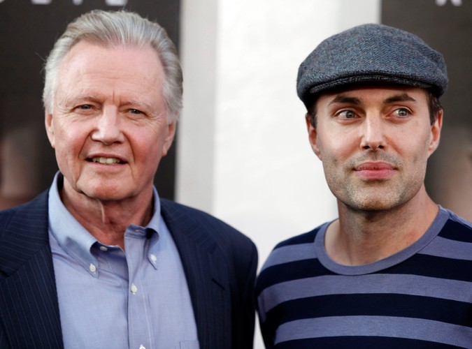 Angelina i Brad na premierze 'Salt'