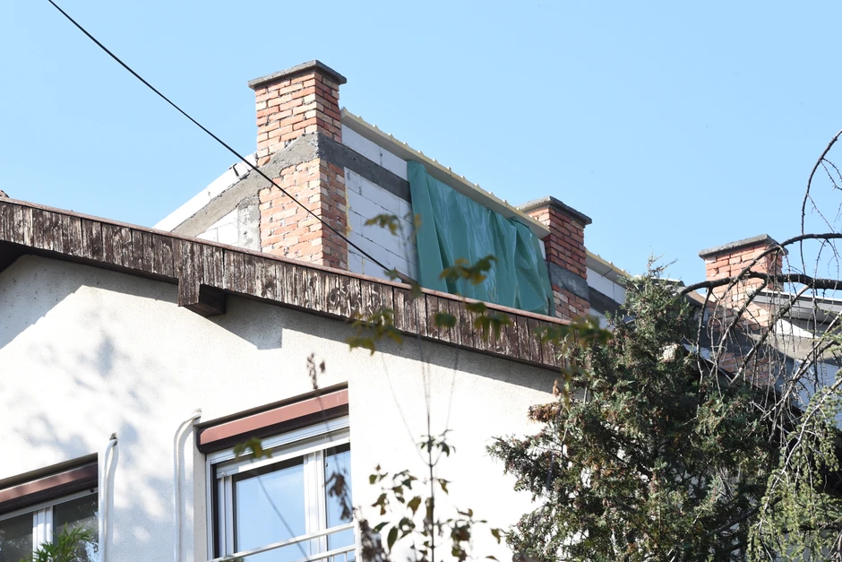 Dograđeni delovi dva sprata nikla ekspresno