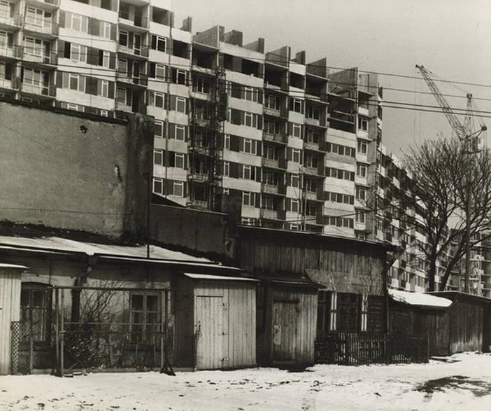 Budowa jednego z falowców na Osiedlu Jagiełły, rok powstania: lata 80.