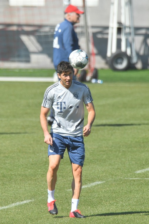 16+ Robert Lewandowski Charakter