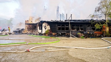 Pożar strawił hotel w Bieszczadach. Strażacy znaleźli zwęglone zwłoki