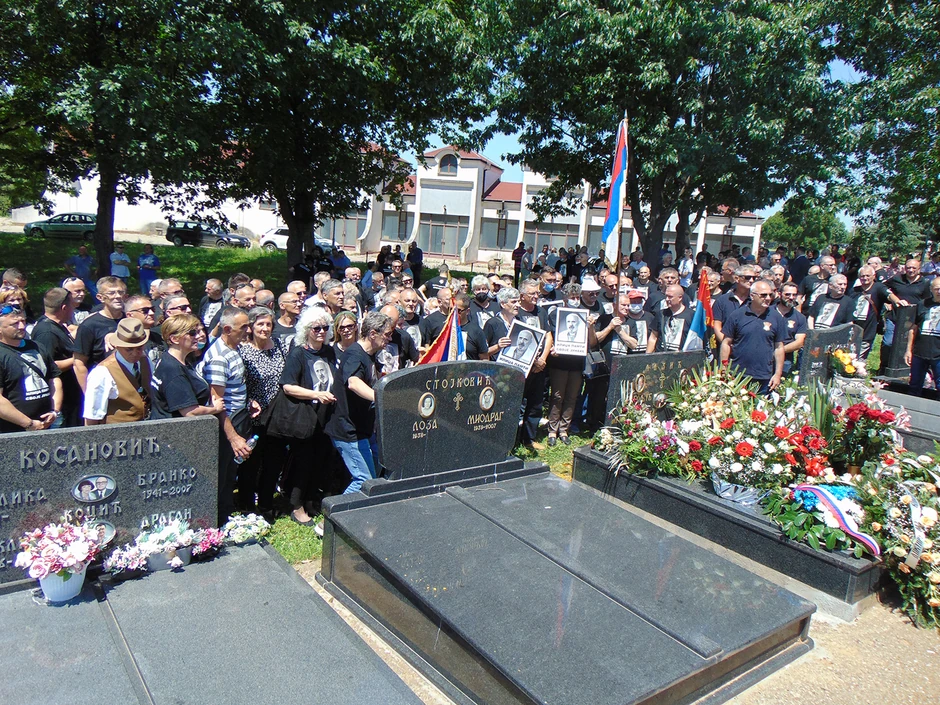 Borci iz Republike Srpske opet dolaze na grob voljenog hirurga 