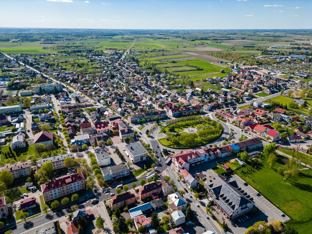 Wyludnianie nie zatrzymało budów. Zaskakujące dane z peryferyjnych powiatów Polski