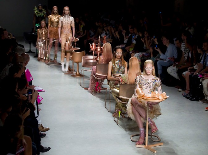 Kolekcja Manish Arora na sezon wiosna/lato 2012