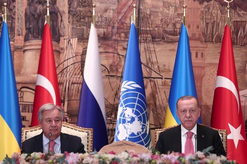 Negocjacje w Turcji. Ukraińskie zboże popłynie przez Morze Czarne