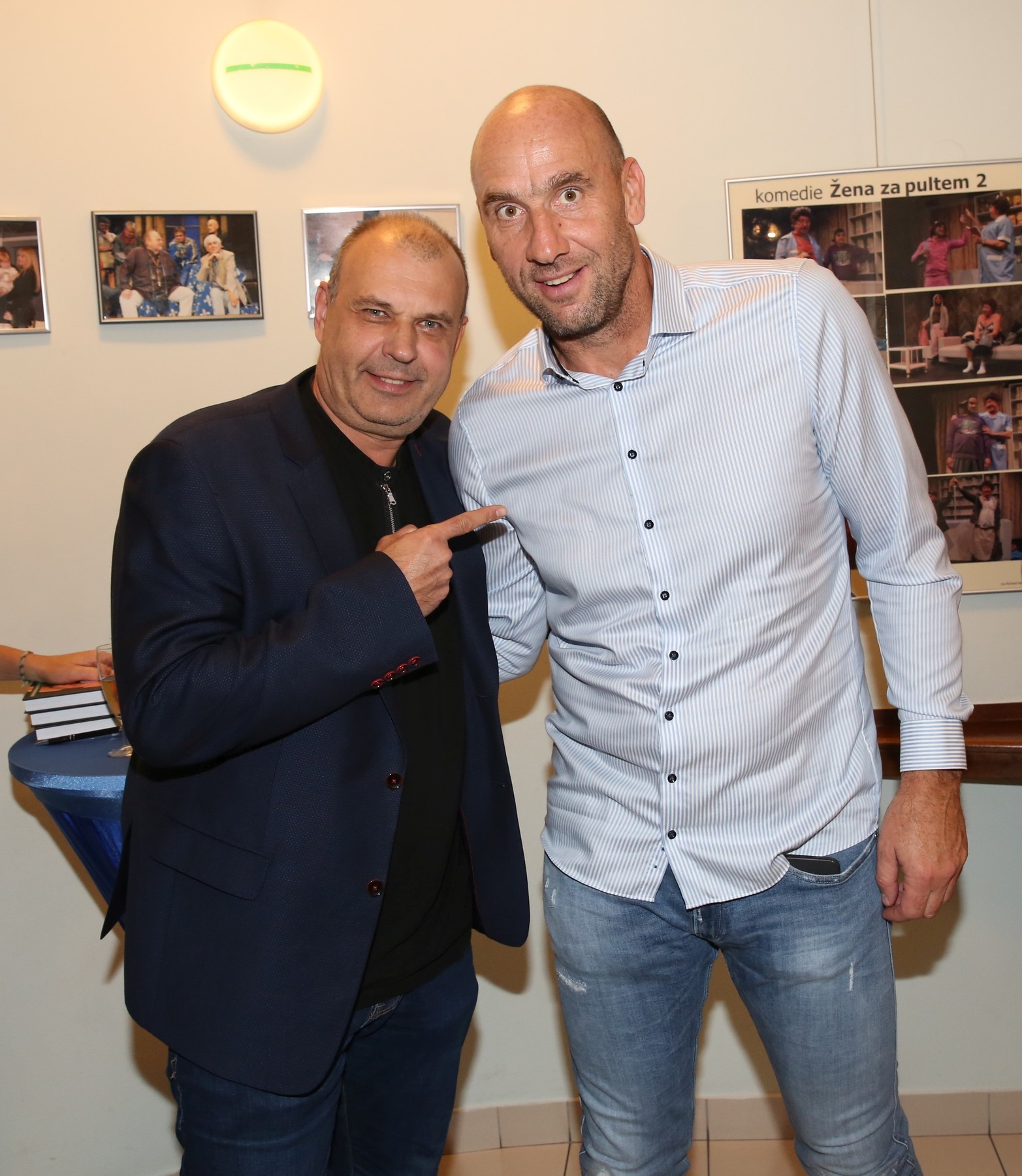 Český herec Petr Rychlý s bývalým futbalistom Janom Kollerom. 
