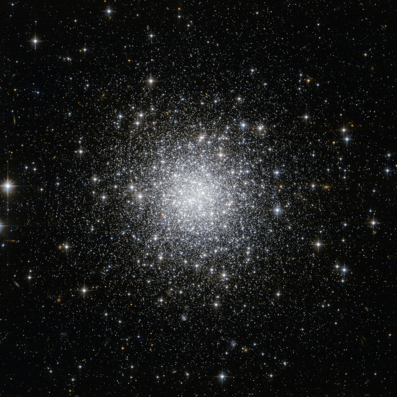 C42 - NGC 7006 