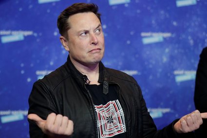 Elon Musk ponownie zaskakuje rynek i pozbywa się akcji Tesli wartych blisko 5 mld dol.