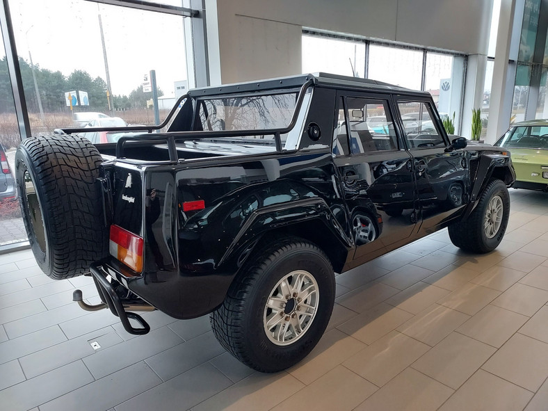 Lamborghini LM 002 (1992 r.)