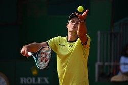 Droga przez mękę. Trzygodzinny bój Hurkacza w Madrycie