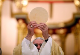 najstarsze i najważniejsze święto w kościele. uroczystość zmartwychwstania pańskiego