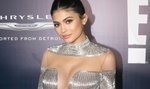 Kylie Jenner w odważnej sesji. Te piersi zwalają z nóg?