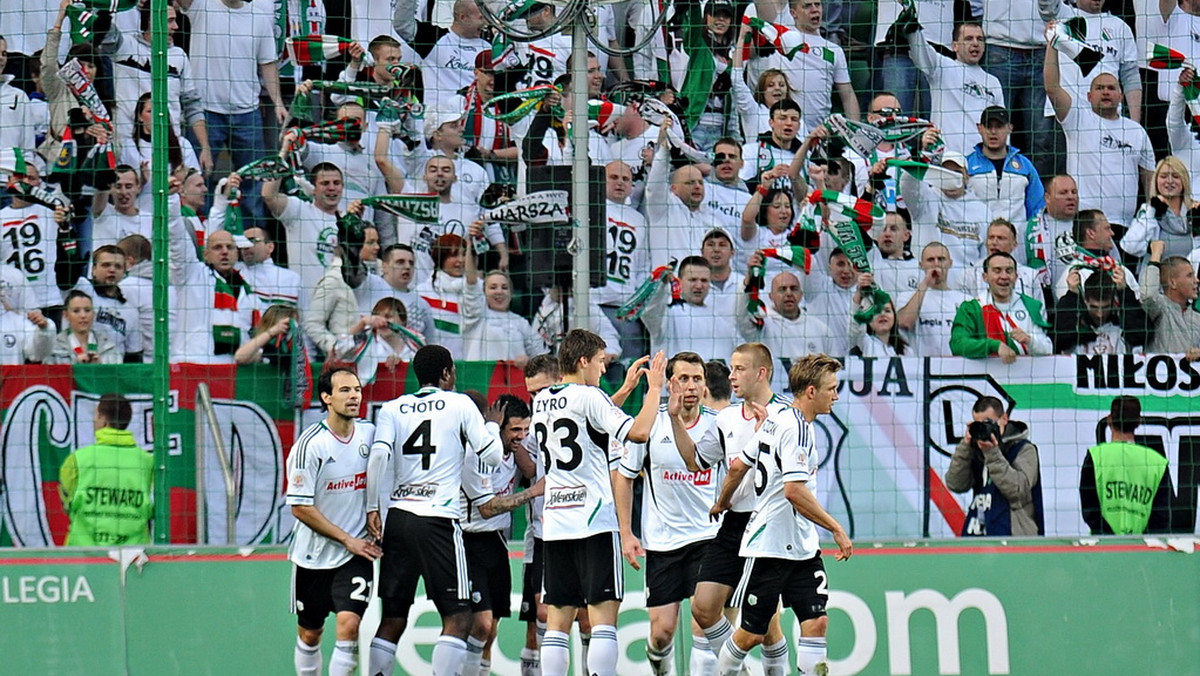 Legia Warszawa pokonała Dolcan Ząbki 2:1 (1:0) w sparingu. Gole strzelili Aleksander Jagiełło i Bartosz Żurek. Goście odpowiedzieli trafieniem zawodnika testowanego.