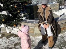 Światowo i stylowo. Joanna Kurska pokazała, jak spędza zagraniczny zimowy urlop z rodziną. FOTO