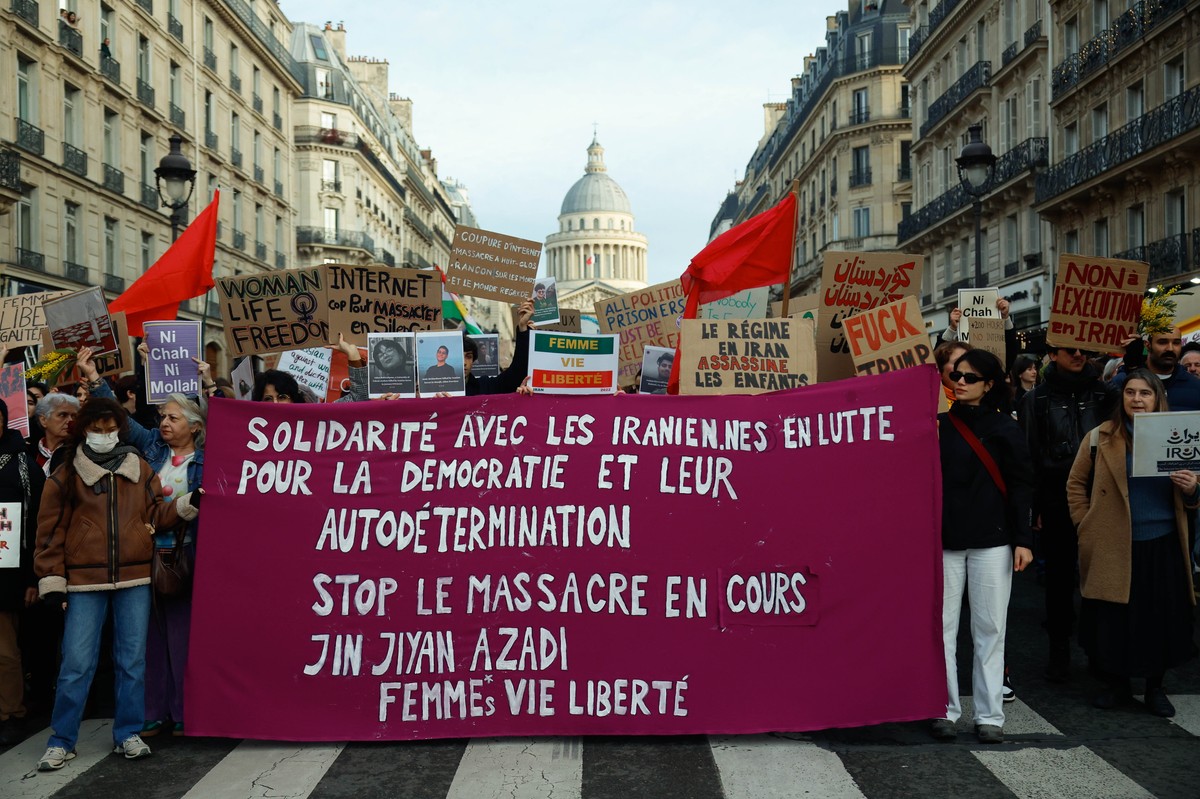 Tysiące ofiar protestów w Iranie. Władze oskarżają "zagranicznych wrogów"