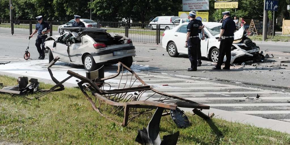 Warszawa wypadek na Łopuszańskiej