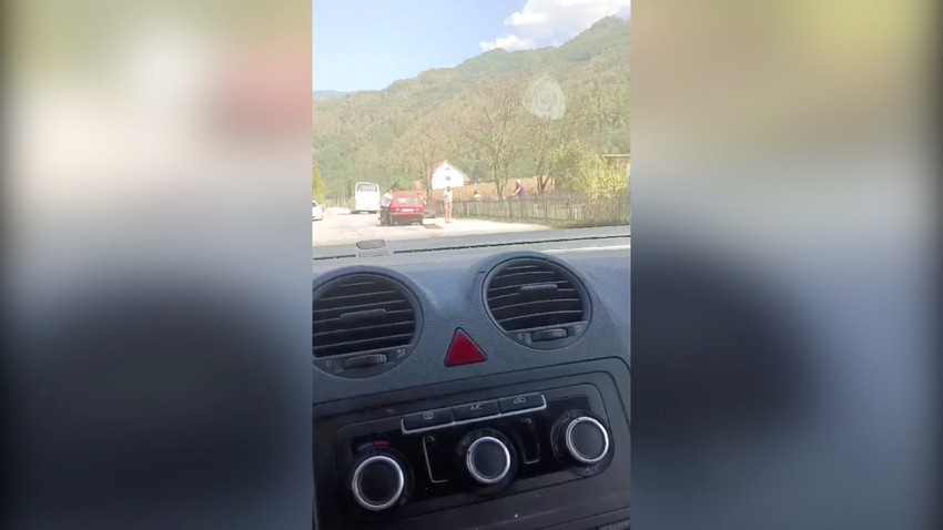 Težak udes na putu od Bajine Bašte ka Ljuboviji