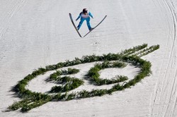 TCS: Jacobsen najlepszy w Oberstdorfie. Stoch zepsuł drugą próbę