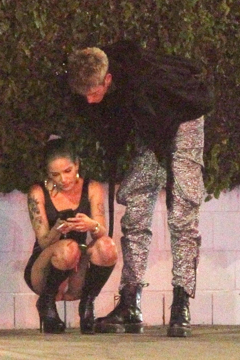 Halsey, Machine Gun Kelly