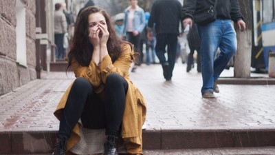 Bohaterstwo czy głupota. Jak patopsychologia mediów społecznościowych pompuje w nas sztuczny optymizm