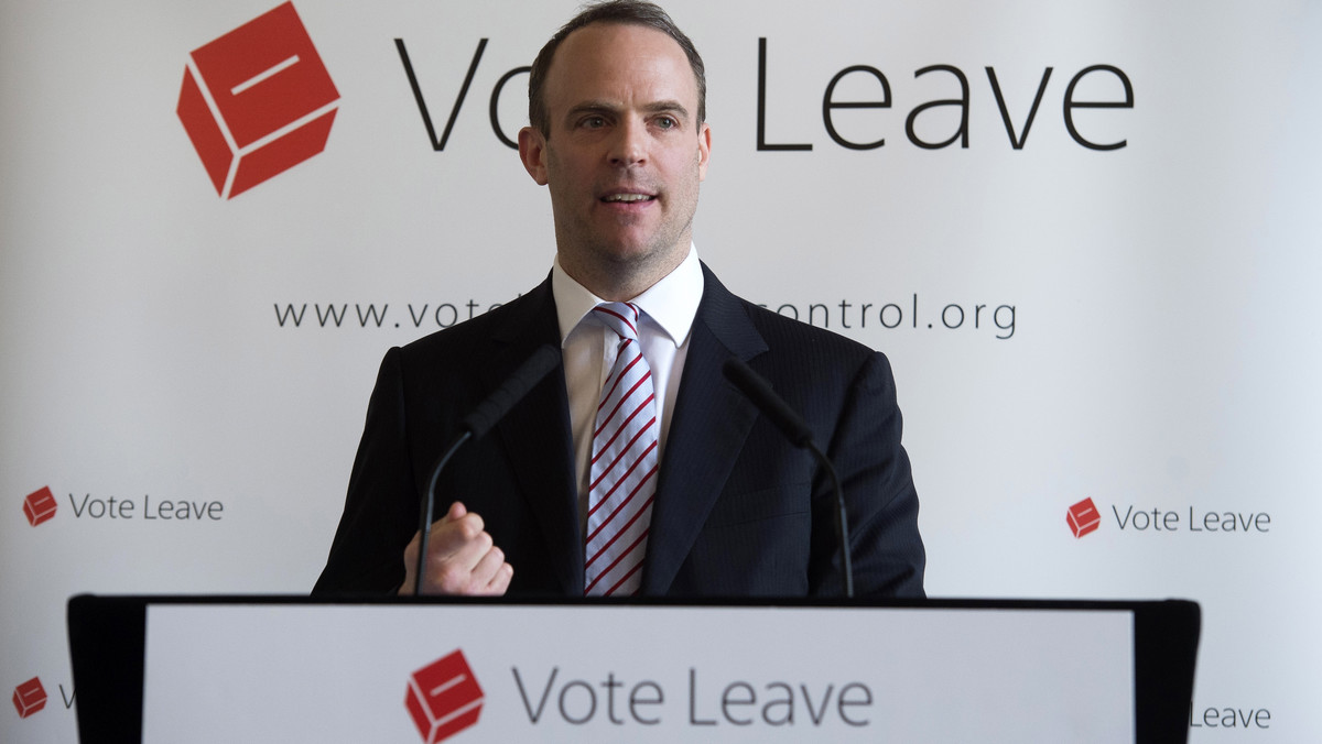 Dominic Raab, eurosceptyczny poseł Partii Konserwatywnej został powołany dziś na stanowisko ministra ds. wyjścia Wielkiej Brytanii z Unii Europejskiej. Wczoraj David Davis zrezygnował z tej funkcji.