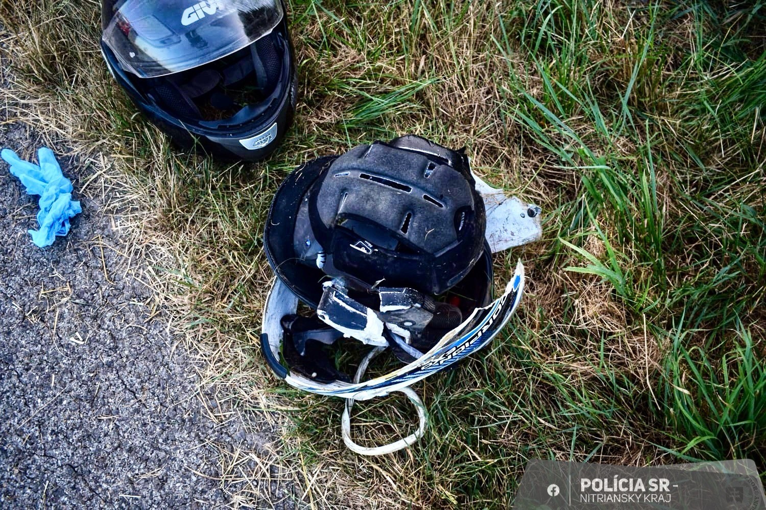 Pri tragickej nehode motocykla prišla o život spolujazdkyňa.
