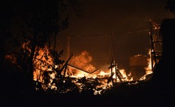 Największy obóz dla uchodźców w Europie niemal doszczętnie spalony. UE winna zaniedbań?
