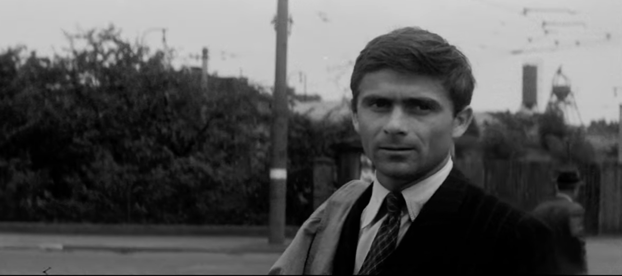 Český herec Ladislav Mrkvička vo filme Atentát.