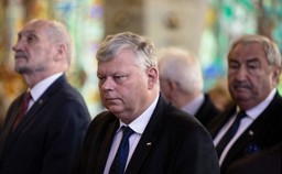 Suski: Doniesienia o umowie Morawiecki-Timmermans ws. zmian w Sądzie Najwyższym to "fake news"