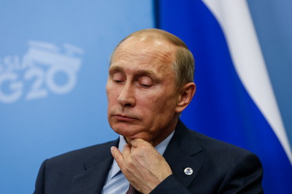 Rubel szoruje po dnie, a to nie koniec problemów Moskwy. Gospodarka Rosji się zwija