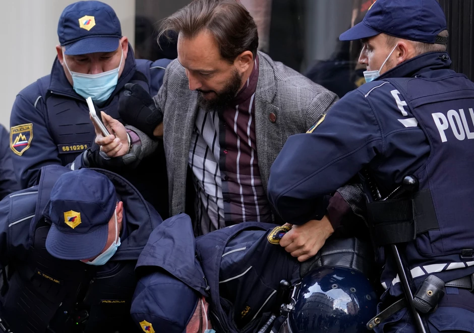 Protesti u Sloveniji zbog antikovid mera