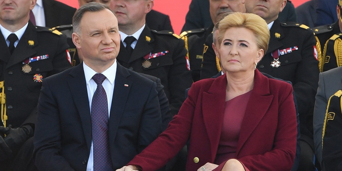 Prezydent RP Andrzej Duda oraz pierwsza dama RP Agata Kornhauser-Duda podczas centralnych obchodów Dnia Strażaka w Warszawie.