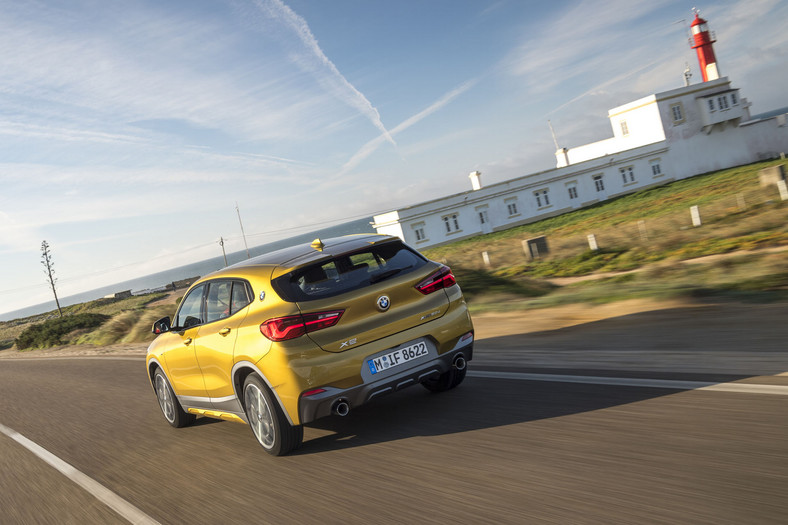 BMW X2 - SUV z genami coupe