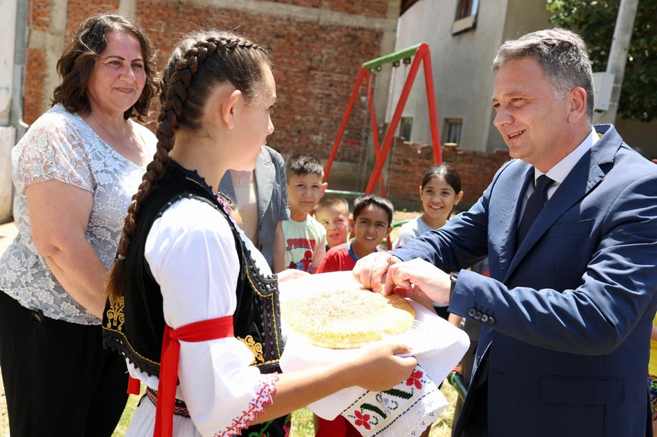 U selu Knežica pored Doljevca uveden brzi internet