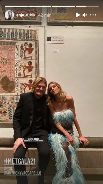 Anja Rubik podczas Met Gali 2021