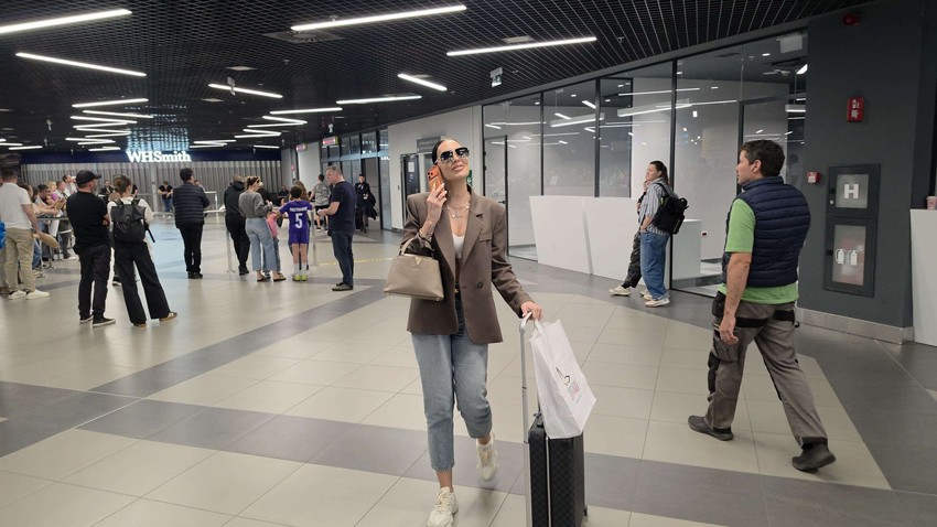 Katarina Grujić na aerodromu