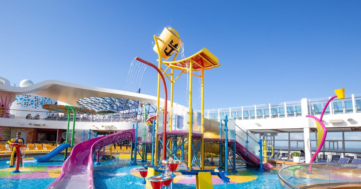 I sailed on Royal Caribbean's 9,300-person Wonder of the Seas — take a ...