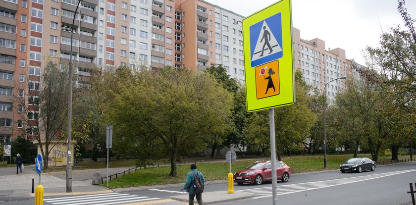 Scena jak z horroru w warszawskim bloku. Policjanci weszli do mieszkania i zamarli