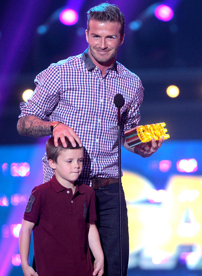 David Beckham z synkiem Cruzem na gali Cartoon Network Hall Of Game