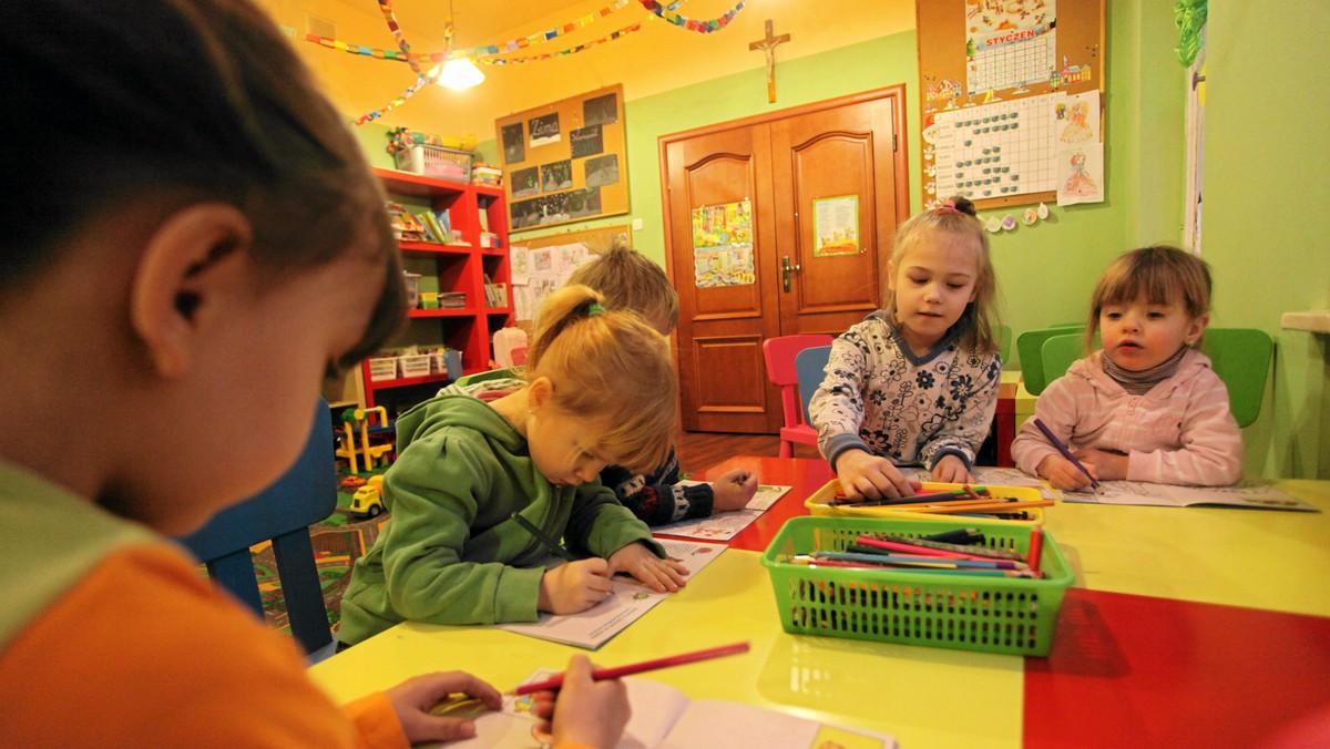 Około 70 dzieci znajdzie opiekę w przedszkolu, świetlicy małego dziecka i punkcie przedszkolnym, które we wrześniu w trzech miejscowościach województwa świętokrzyskiego otwiera Caritas diecezji kieleckiej.