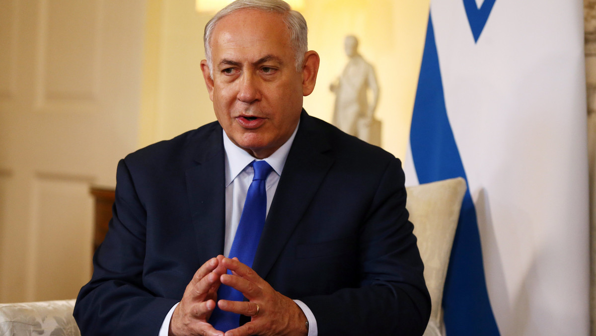Dwóch byłych współpracowników premiera Izraela Benjamina Netanjahu oraz właściciela największej izraelskiej grupy telekomunikacyjnej zatrzymano w ramach kolejnego śledztwa w sprawie korupcji w otoczeniu szefa rządu – poinformowała izraelska policja.
